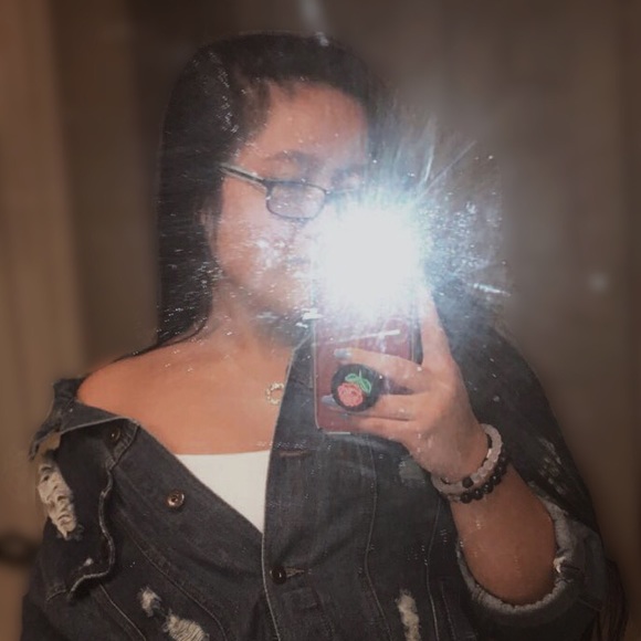 Meet your Posher, Lena - Picture 1 of 1